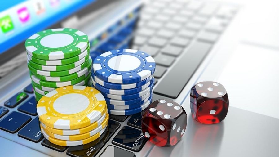 Roll the bones- How to play craps at online casinos?